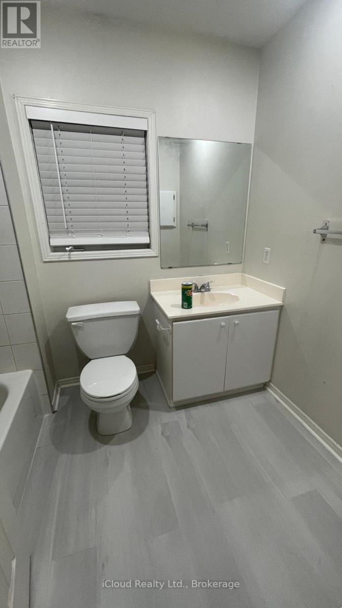 (Upper) - 33 Fenflower Court, Brampton, Ontario  L7A 1H3 - Photo 12 - W12794492