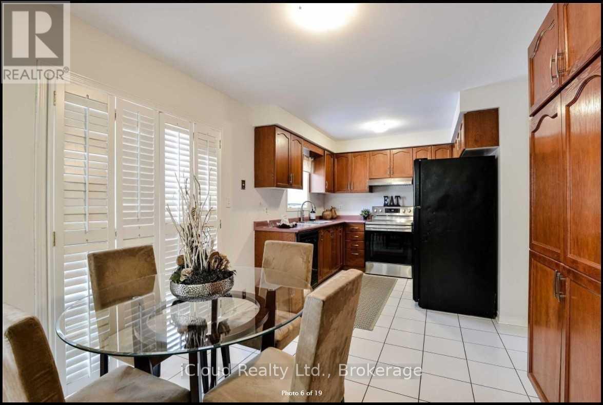 (Upper) - 33 Fenflower Court, Brampton, Ontario  L7A 1H3 - Photo 4 - W12794492