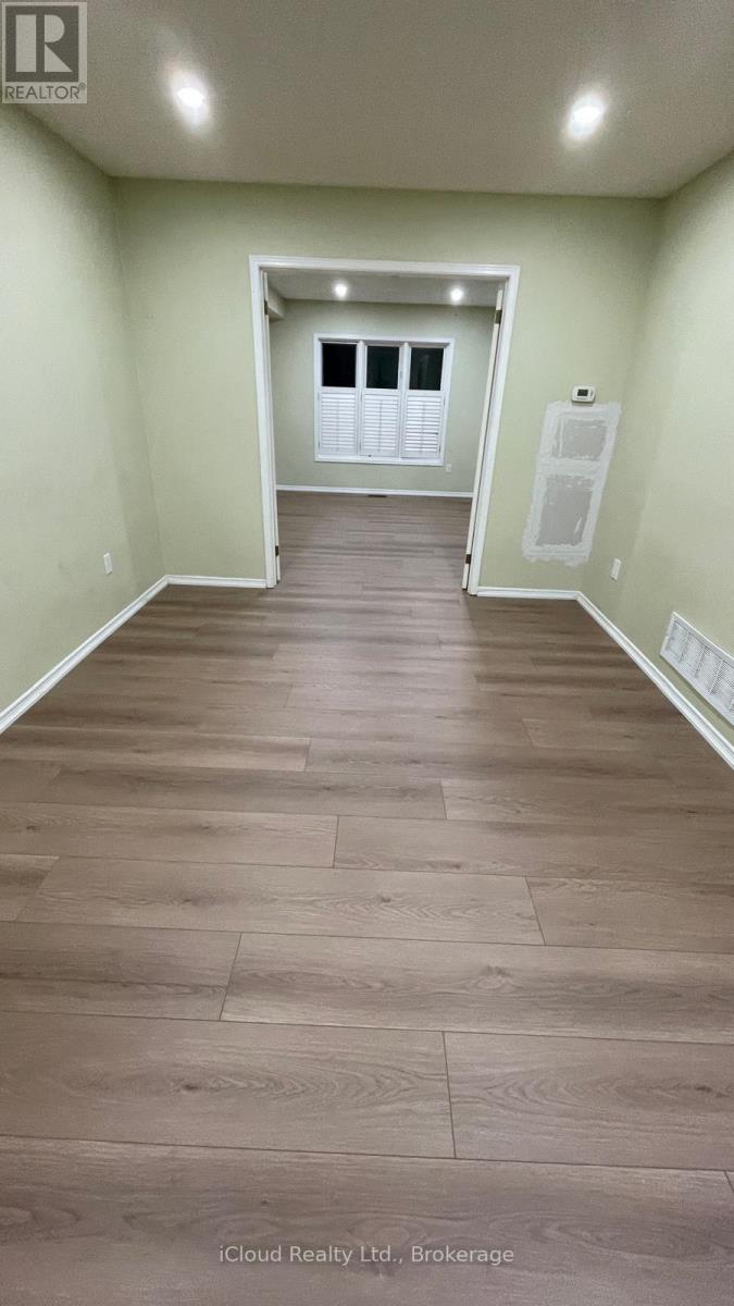 (Upper) - 33 Fenflower Court, Brampton, Ontario  L7A 1H3 - Photo 7 - W12794492