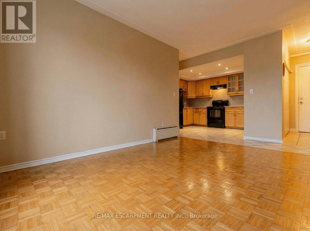 808 - 8 Woodman Drive S, Hamilton, Ontario  L8K 4C9 - Photo 9 - X12794342