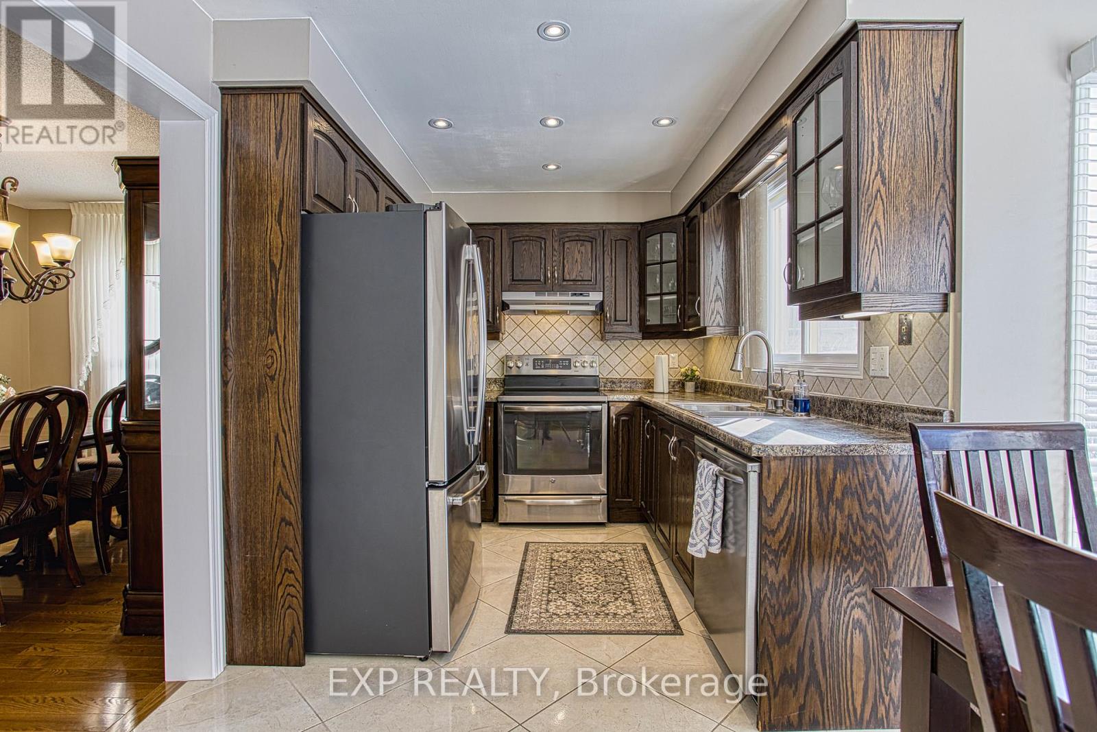 211 Rushdale Drive, Hamilton, Ontario  L8W 2Z5 - Photo 12 - X12794430