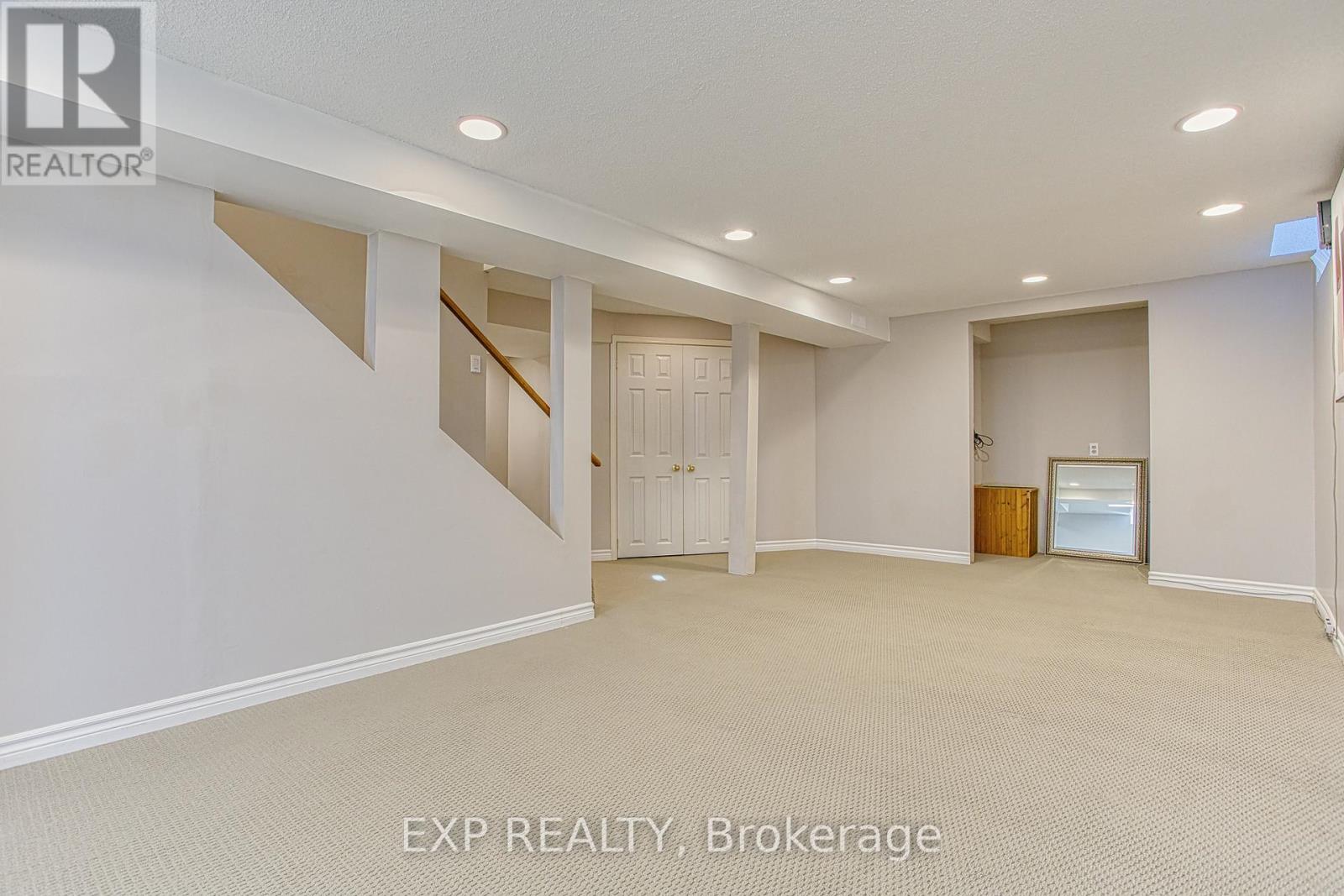 211 Rushdale Drive, Hamilton, Ontario  L8W 2Z5 - Photo 31 - X12794430