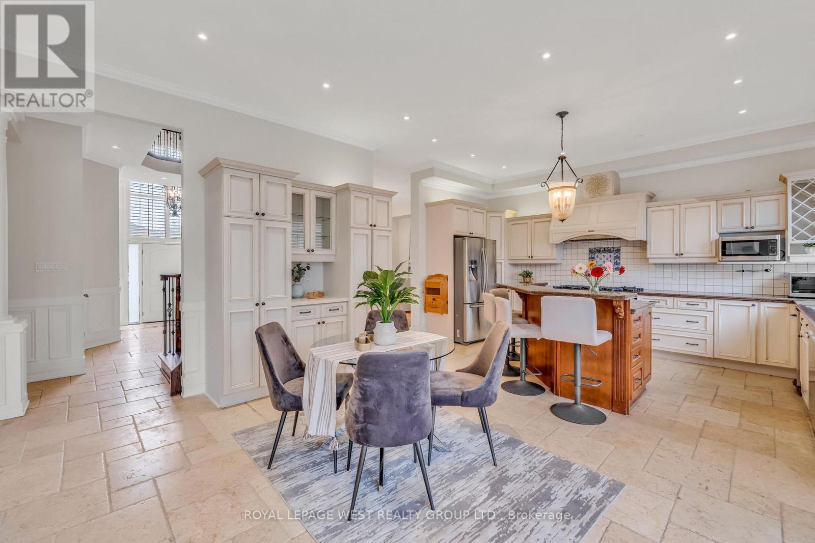 35 Playfair Court, Hamilton, Ontario  L9K 1R6 - Photo 11 - X12794440