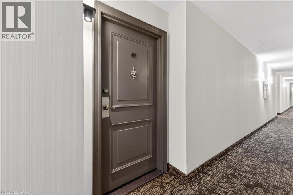 1425 Ghent Avenue Unit# 304, Burlington, Ontario  L7S 1X5 - Photo 2 - 40799244