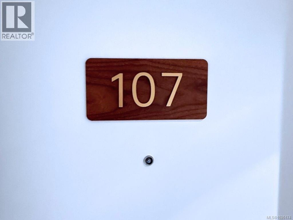 107 6320 Sentinal Dr, Nanaimo, British Columbia  V9V 1W4 - Photo 3 - 1026174