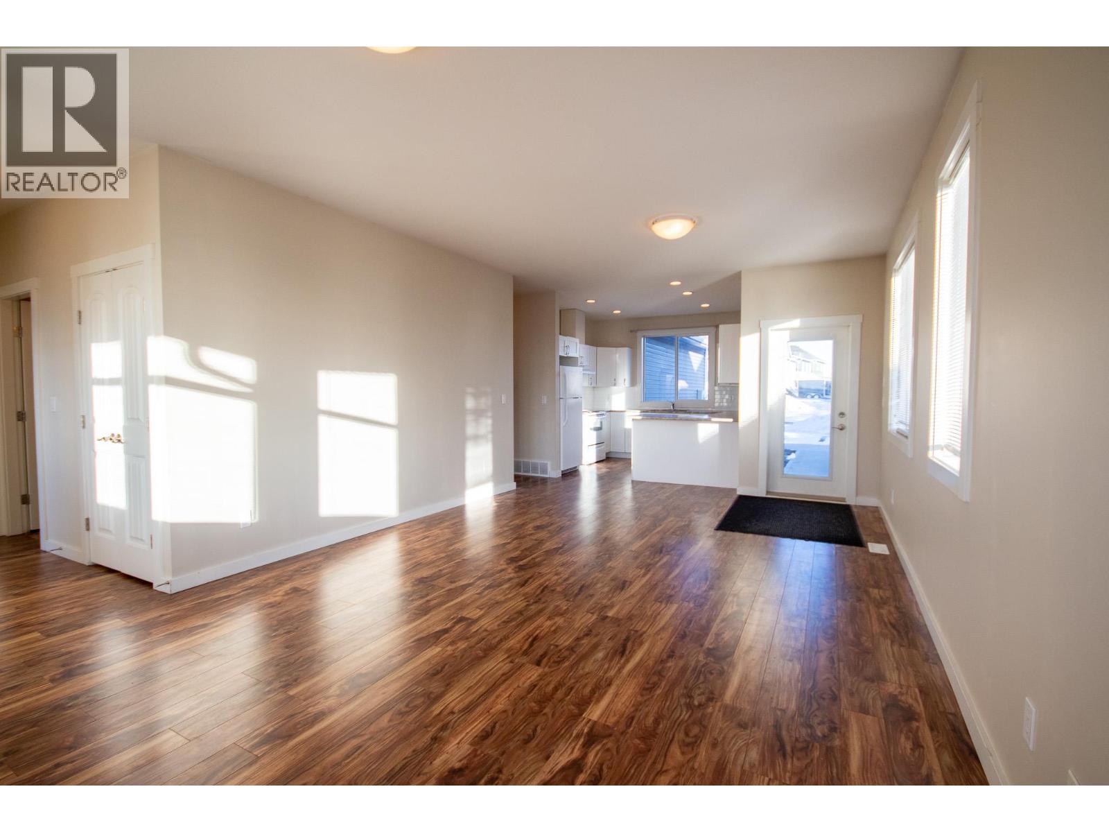 8704 17 Street, Dawson Creek, British Columbia  V1G 0H1 - Photo 5 - 10376008