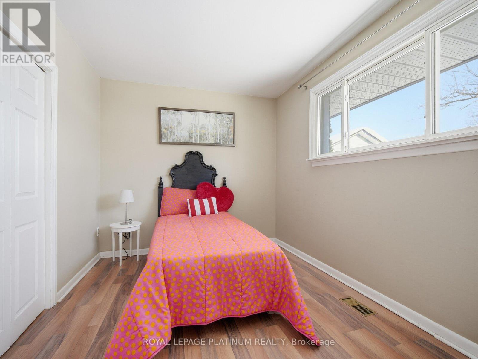 33 Campbell Drive, Brampton, Ontario  L6X 2H8 - Photo 14 - W12742516