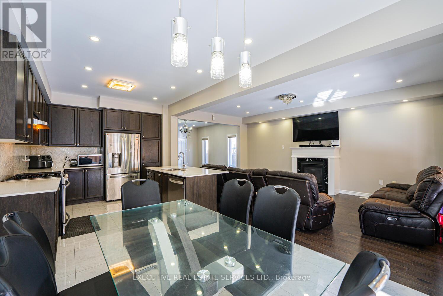 69 Dolobram Trail, Brampton, Ontario  L7A 4Y4 - Photo 11 - W12788210