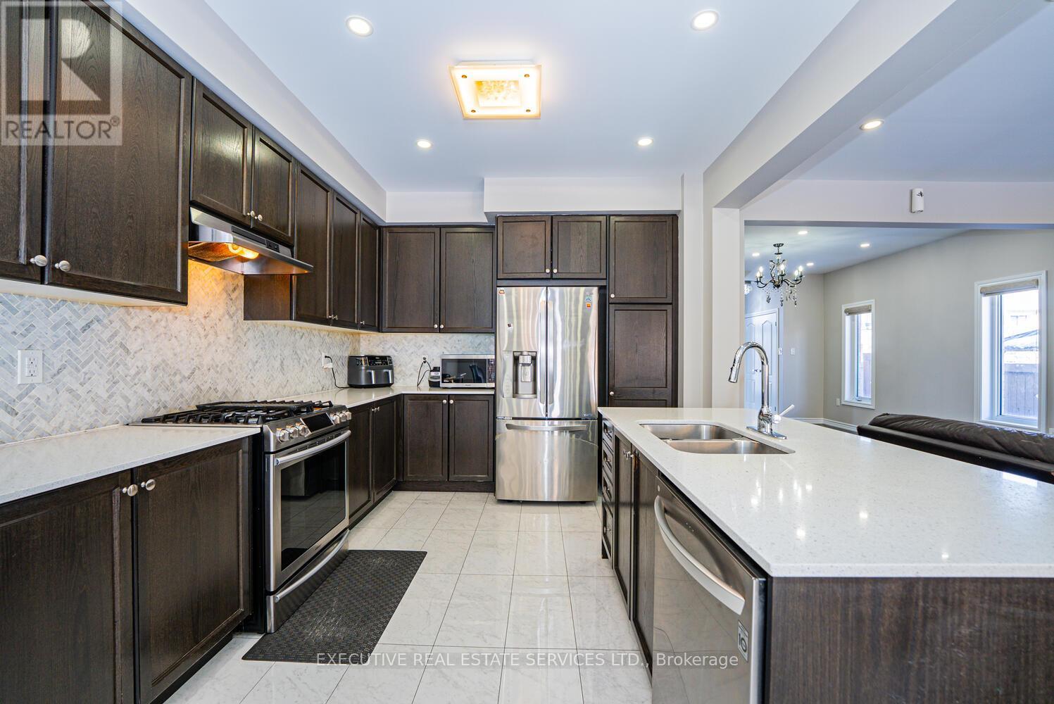 69 Dolobram Trail, Brampton, Ontario  L7A 4Y4 - Photo 15 - W12788210