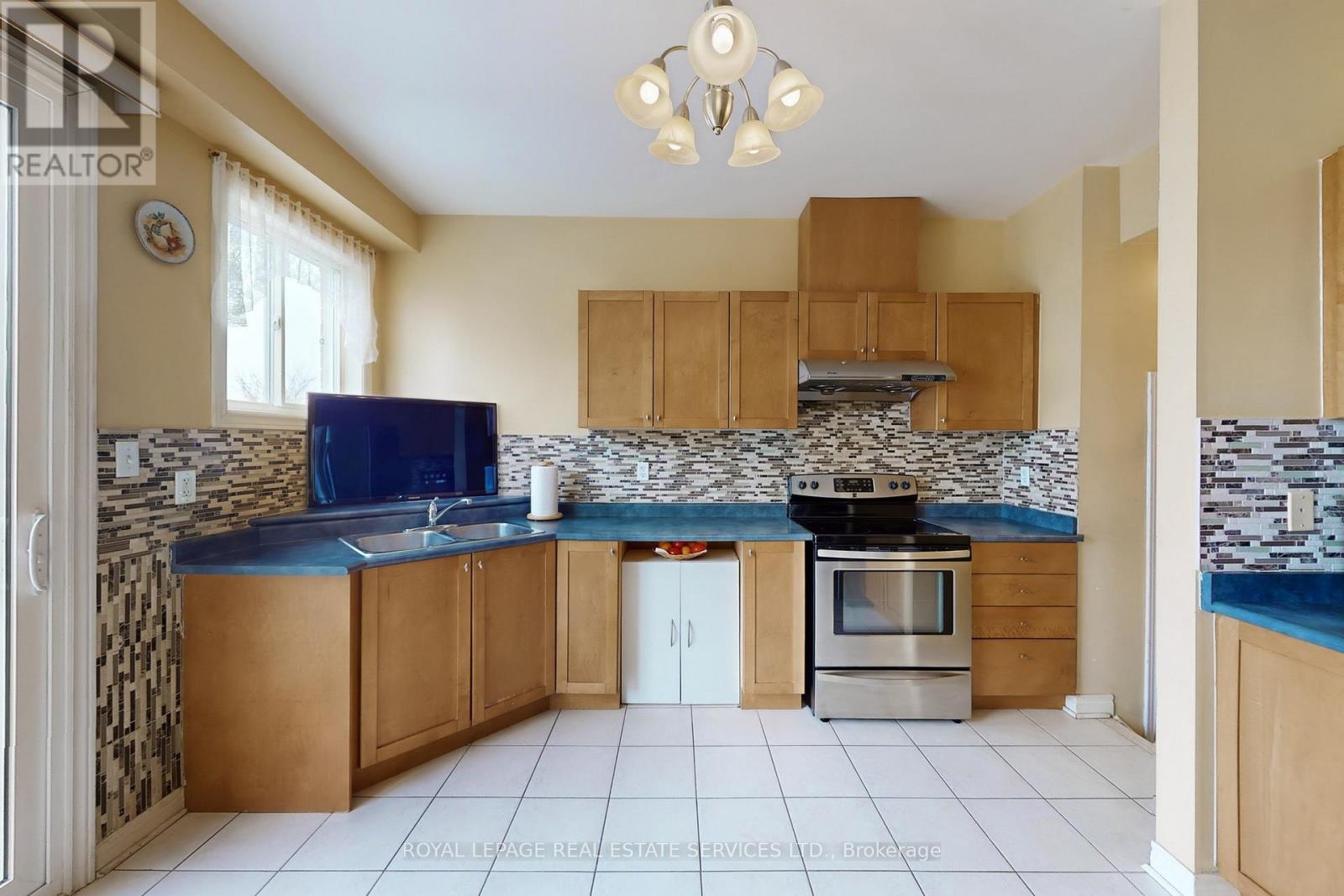 65 Ashdale Road, Brampton, Ontario  L6Y 5M9 - Photo 45 - W12792570