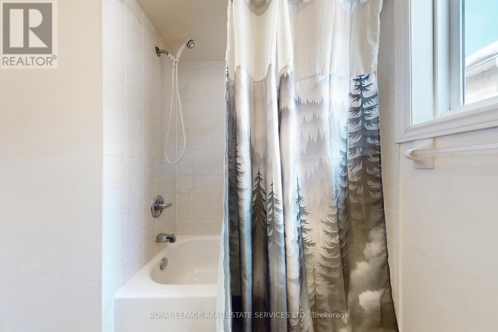 65 Ashdale Road, Brampton, Ontario  L6Y 5M9 - Photo 18 - W12792570