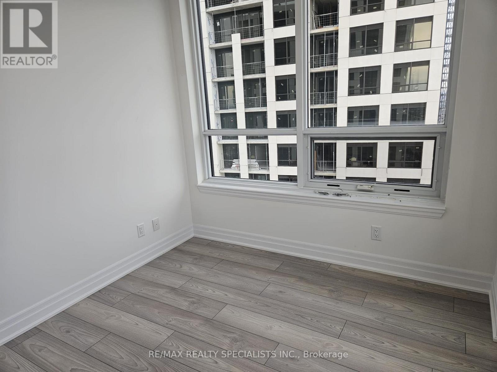 3605 - 36 Elm Drive W, Mississauga, Ontario  L5B 0N3 - Photo 6 - W12793470