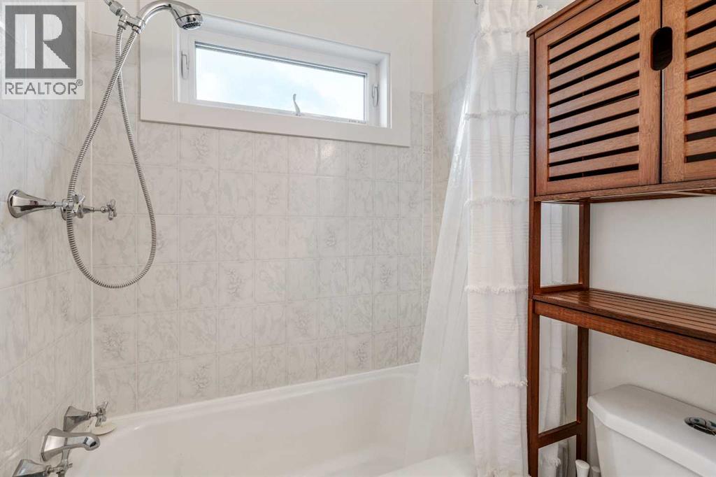 13250 19 Avenue, Blairmore, Alberta  T0K 0E0 - Photo 8 - A2283871