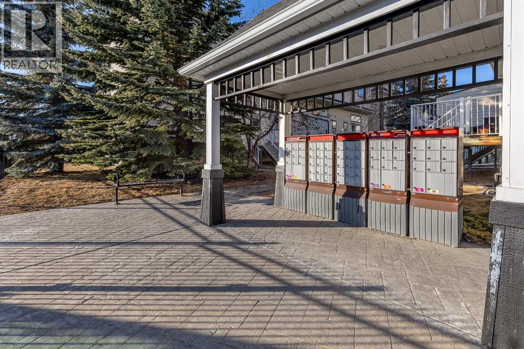 69 Cougar Ridge Mews Sw, Calgary, Alberta  T3H 5P3 - Photo 36 - A2286177