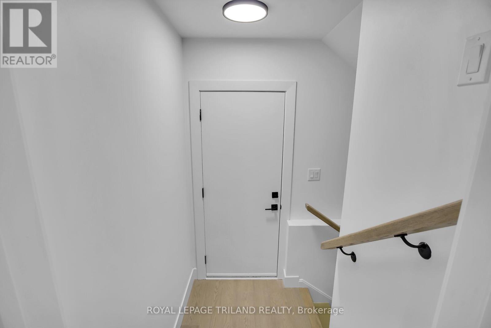 3853 Big Leaf Trail, London South, Ontario  N6P 0A3 - Photo 33 - X12794546