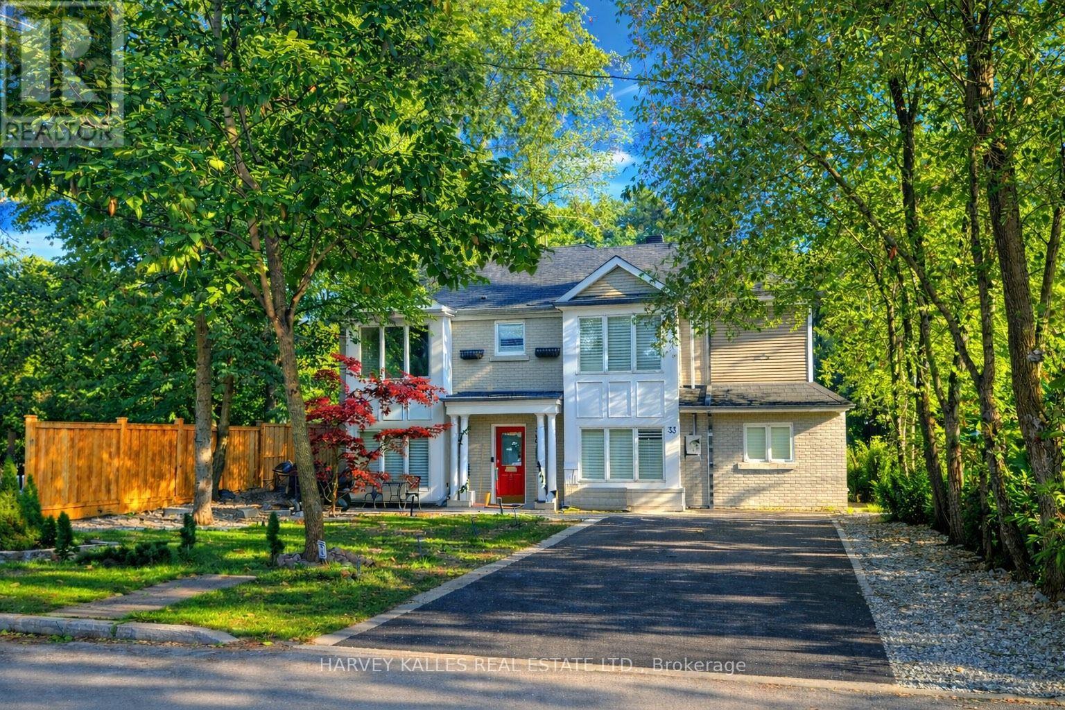 33 GLENGOWAN ROAD, Toronto, Ontario