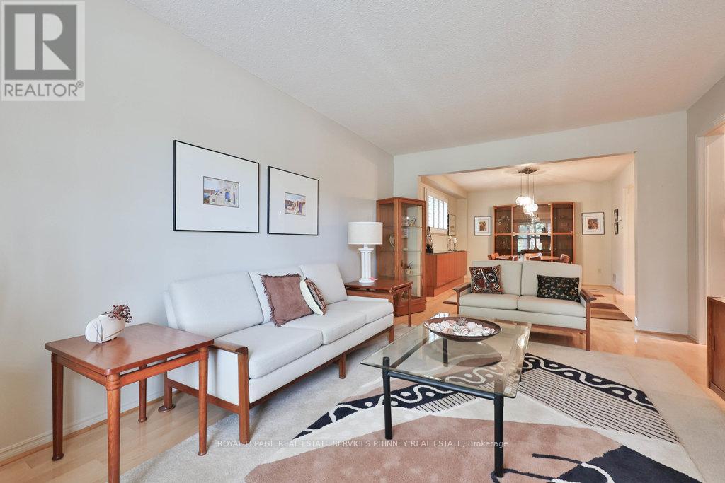 1995 Pitagora Court, Mississauga, Ontario  L5K 2M4 - Photo 5 - W12480972