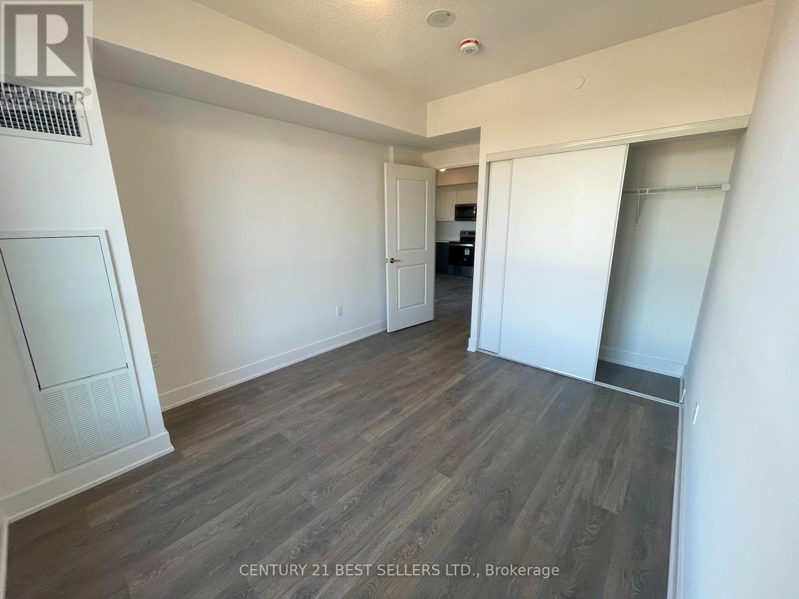 1906 - 202 Burnhamthorpe Road E, Mississauga, Ontario  L5A 4L4 - Photo 17 - W12593138