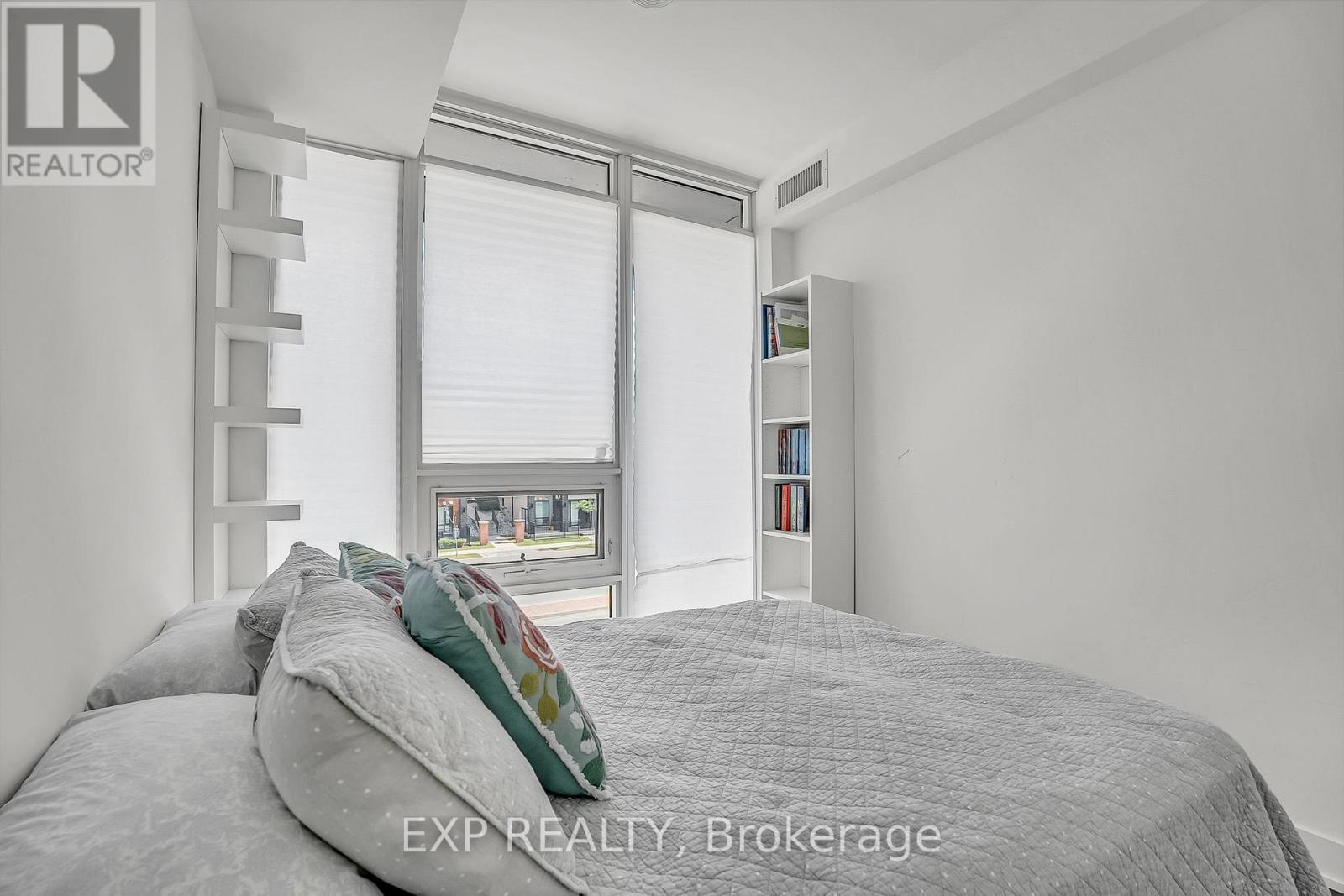 207 - 180 Veterans Drive, Brampton, Ontario  L7A 5G7 - Photo 13 - W12713534