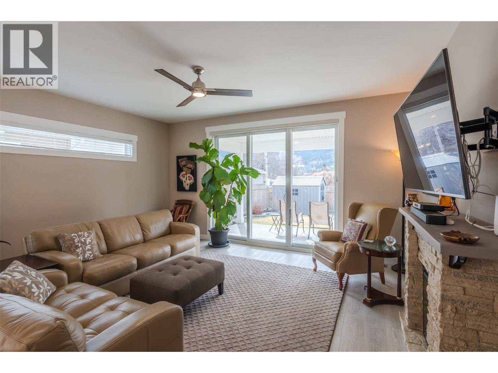 389 10th Avenue, Keremeos, British Columbia  V0X 1N3 - Photo 15 - 10376199