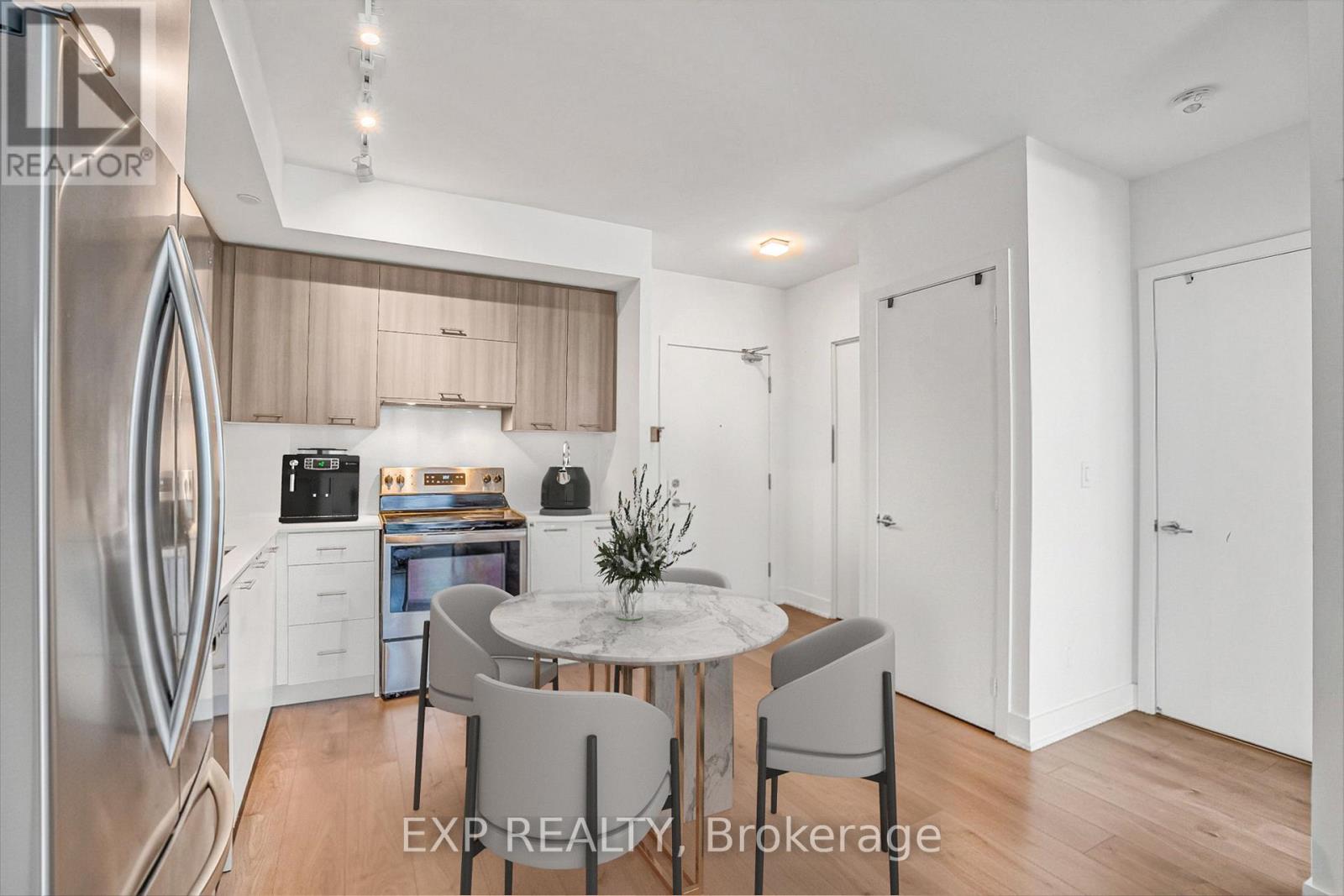 207 - 180 Veterans Drive, Brampton, Ontario  L7A 5G7 - Photo 7 - W12713534