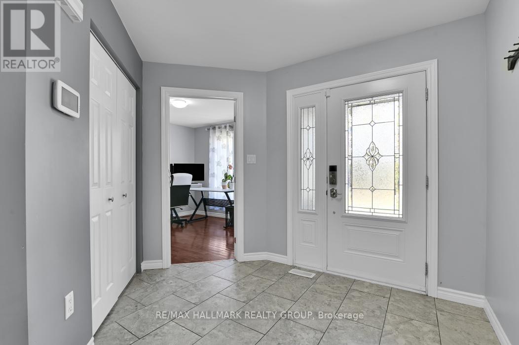 3710 Paden Road, Ottawa, Ontario  K0A 2T0 - Photo 3 - X12784082