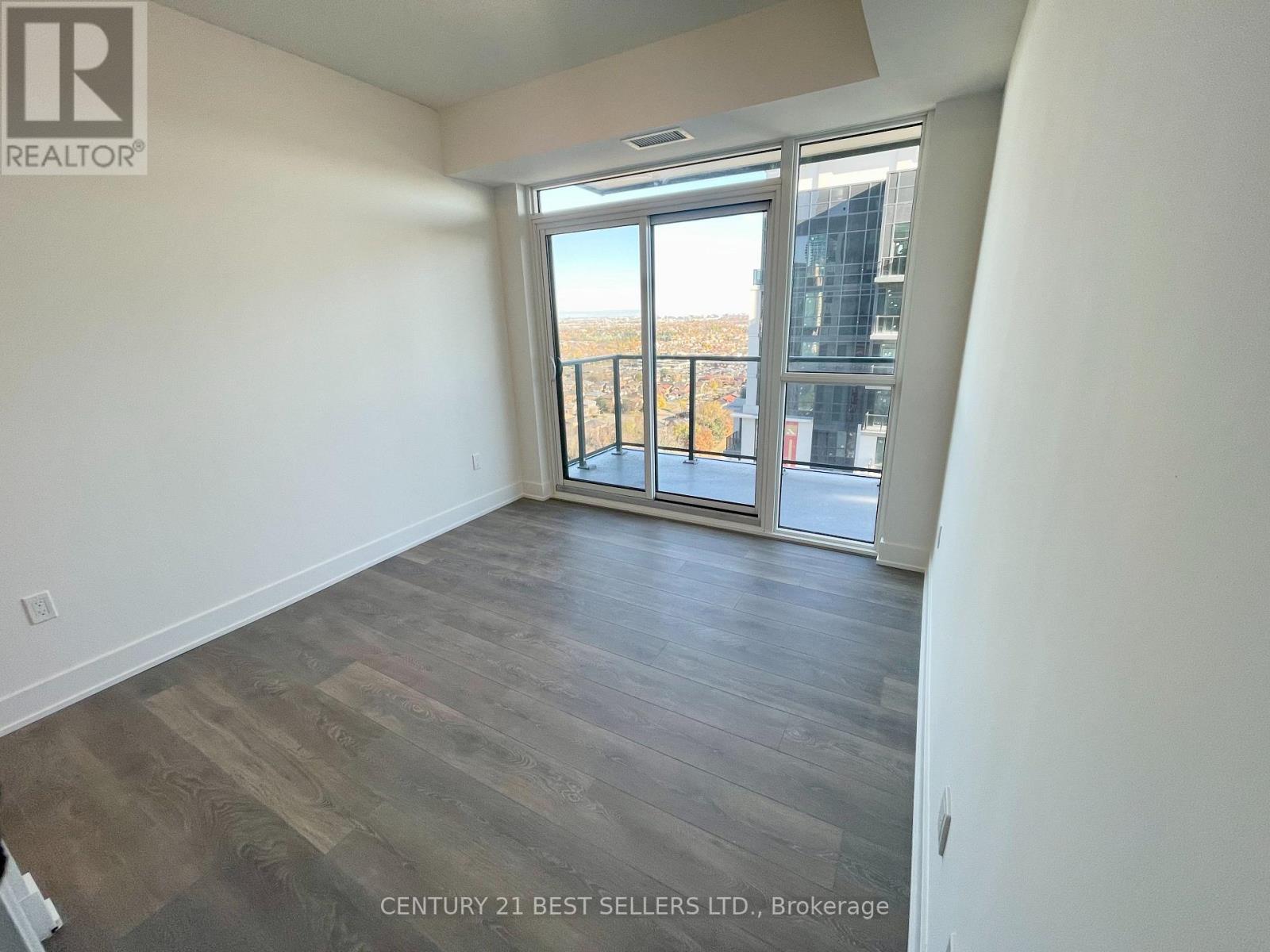 1906 - 202 Burnhamthorpe Road E, Mississauga, Ontario  L5A 4L4 - Photo 10 - W12593138