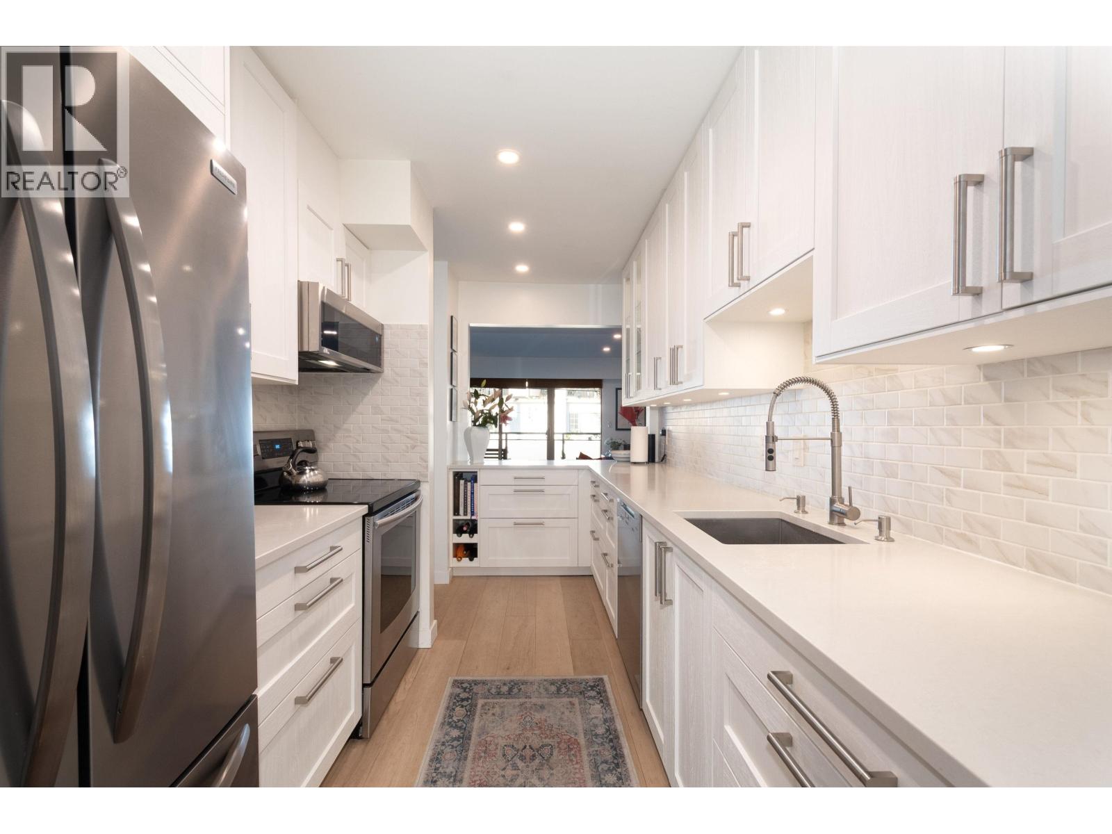 212 2255 York Avenue, Vancouver, British Columbia  V6K 1C5 - Photo 3 - R3090349