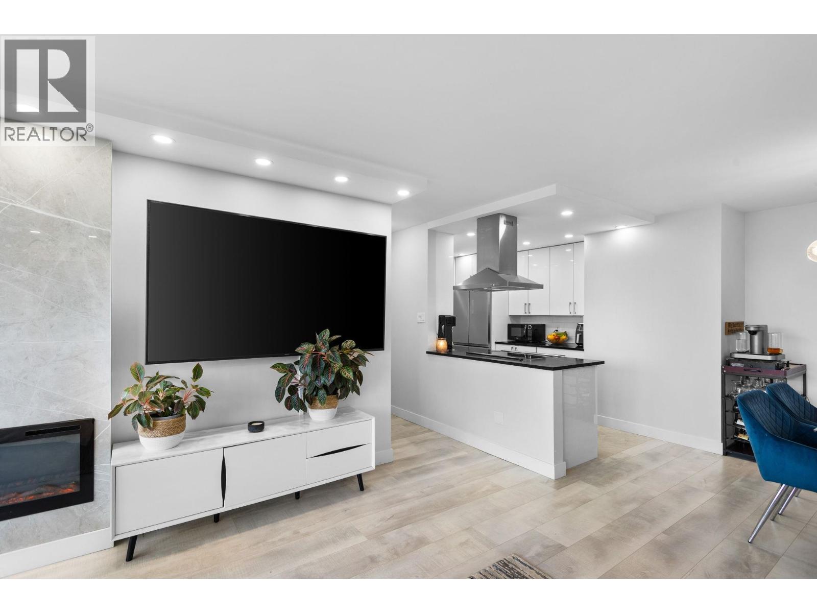 1501 6540 Burlington Avenue, Burnaby, British Columbia  V5H 4G3 - Photo 8 - R3090357