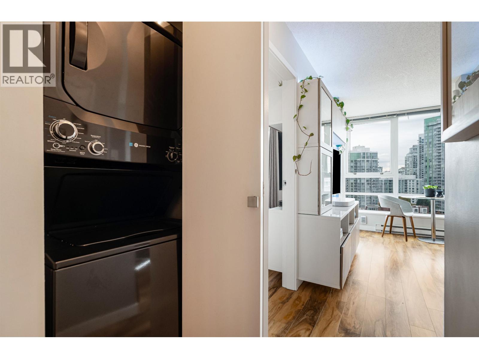 1711 939 Expo Boulevard, Vancouver, British Columbia  V6Z 3G7 - Photo 15 - R3090366