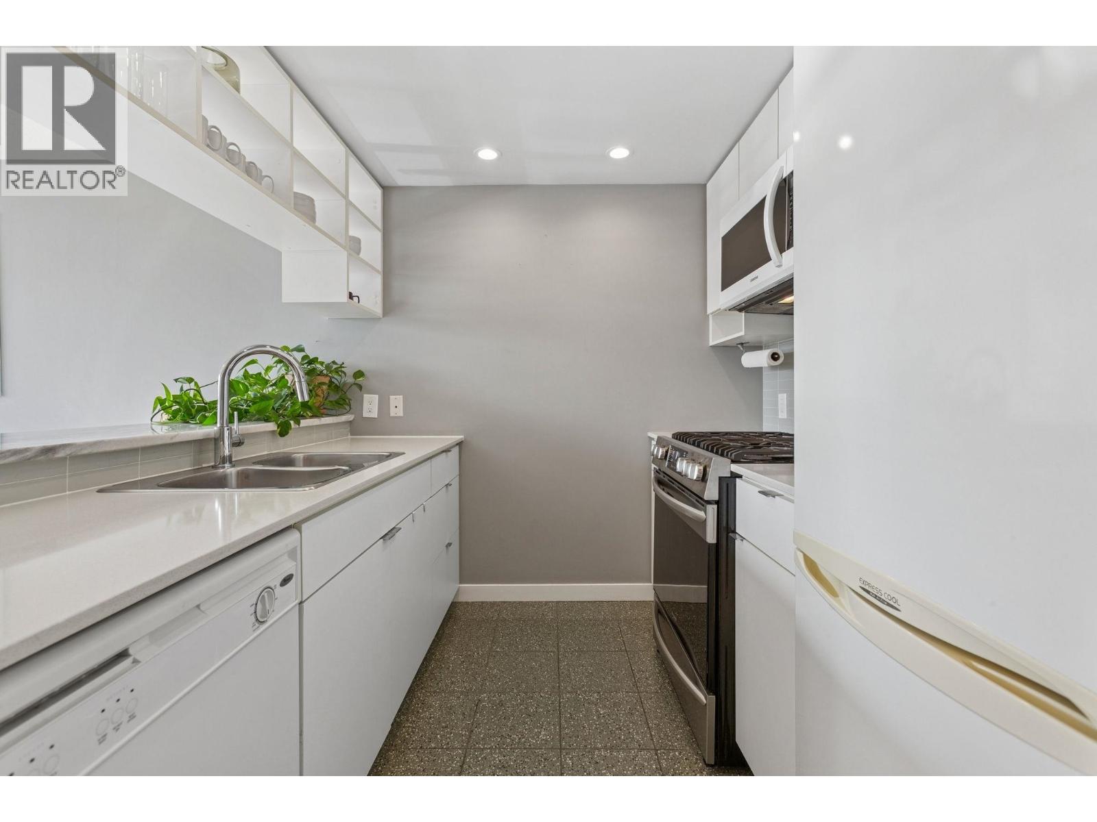 1711 939 Expo Boulevard, Vancouver, British Columbia  V6Z 3G7 - Photo 7 - R3090366