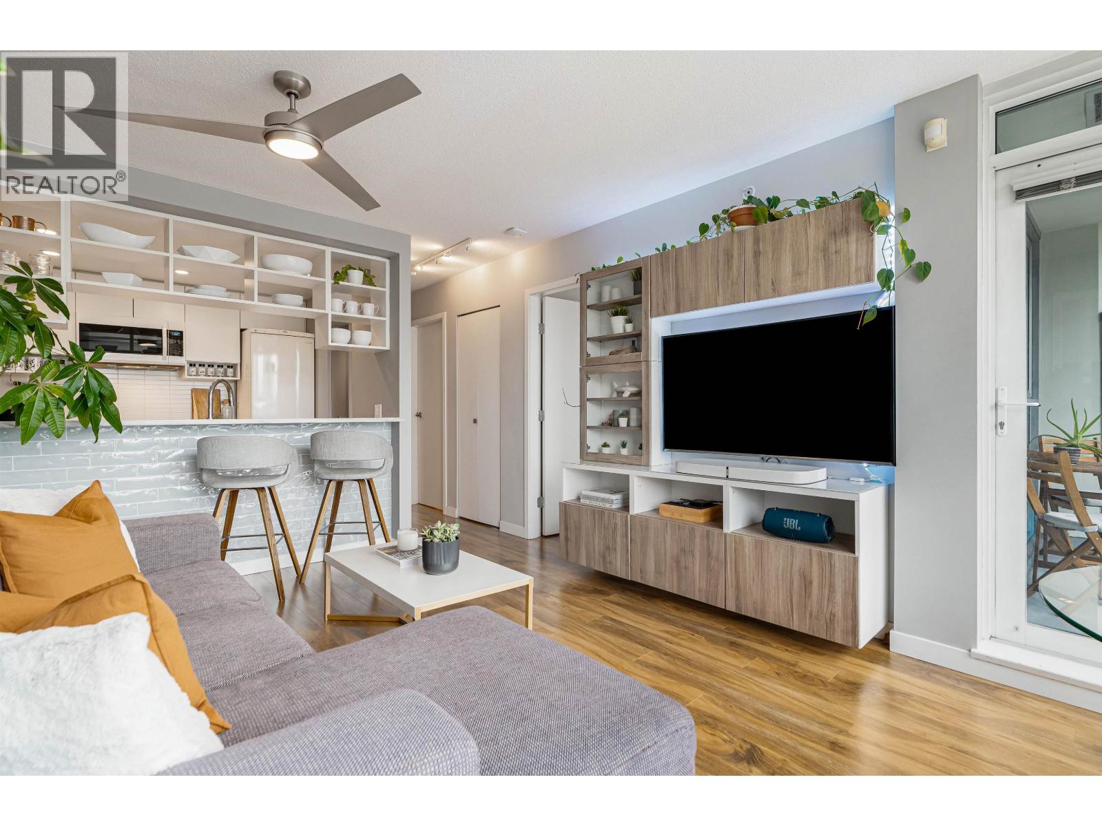 1711 939 Expo Boulevard, Vancouver, British Columbia  V6Z 3G7 - Photo 9 - R3090366