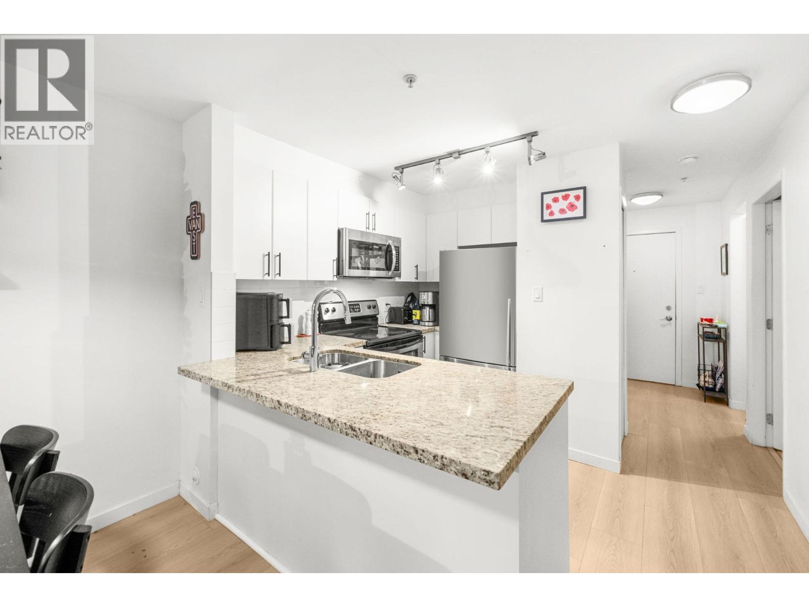 203 930 W 16th Avenue, Vancouver, British Columbia  V5Z 1T2 - Photo 10 - R3090381