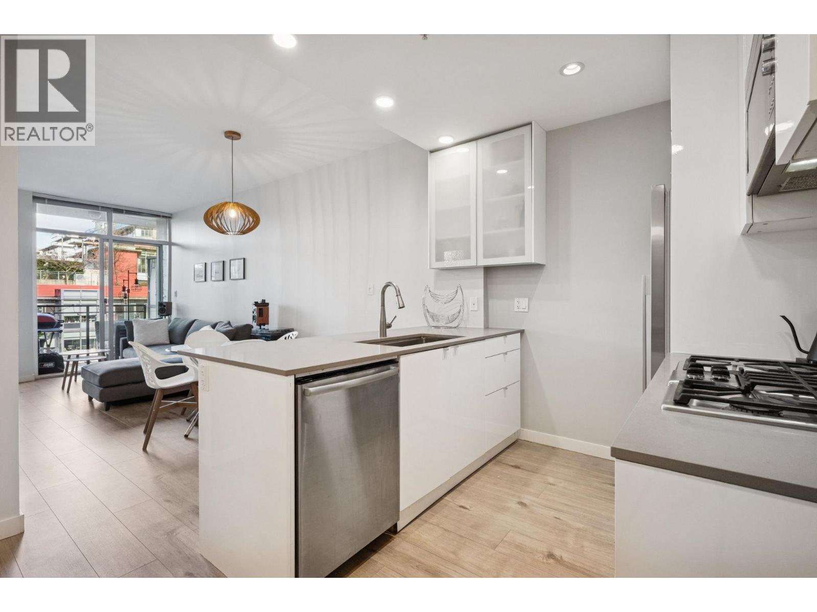 608 63 W 2nd Avenue, Vancouver, British Columbia  V5Y 0G8 - Photo 9 - R3090414