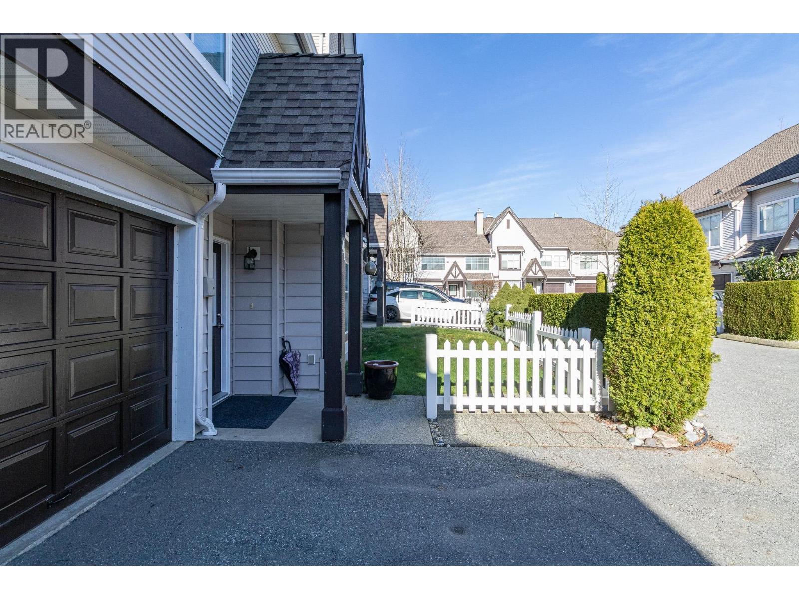 41 12099 237 Street, Maple Ridge, British Columbia  V4R 2C3 - Photo 3 - R3090422