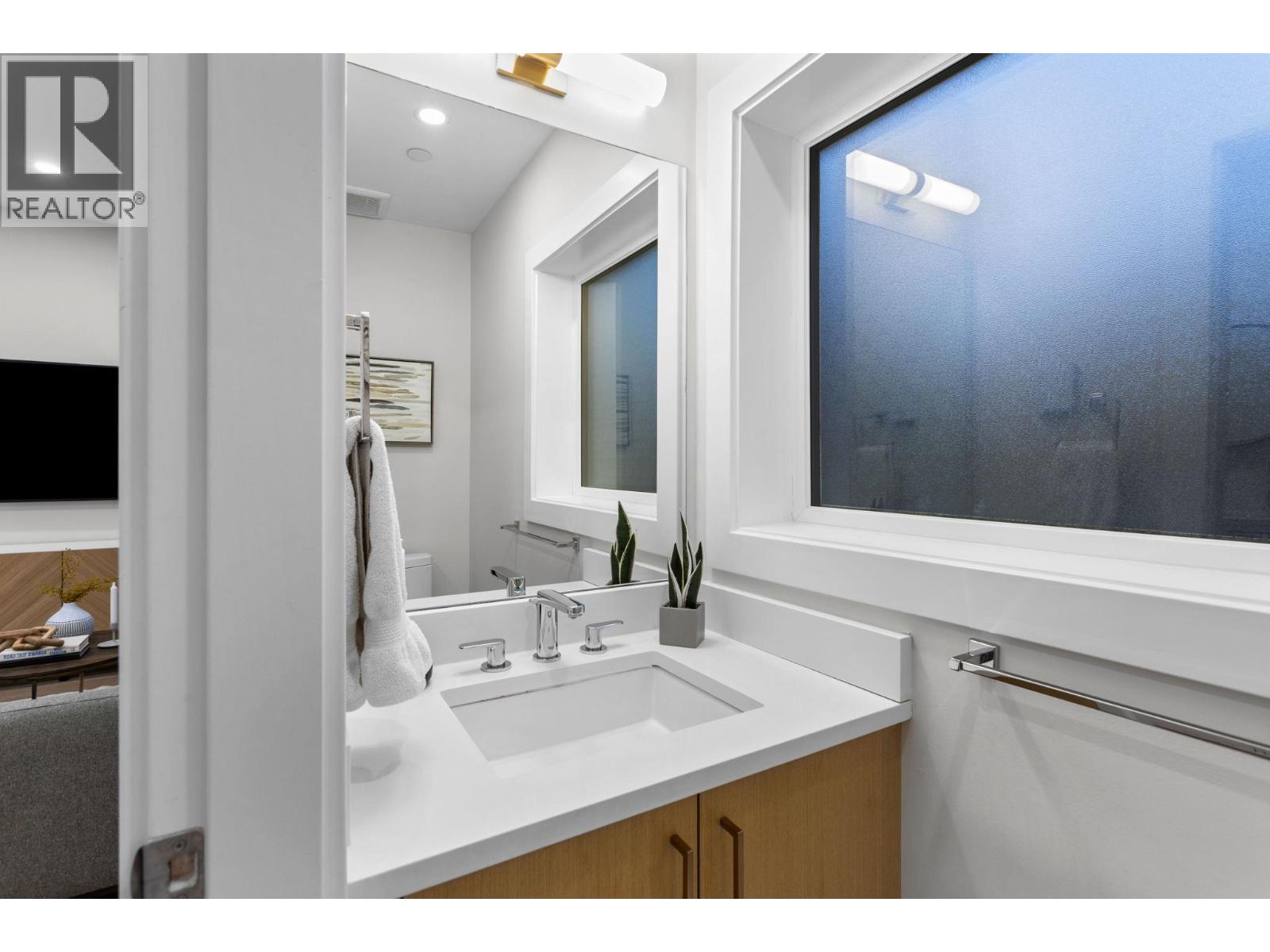 3187 Prince Edward Street, Vancouver, British Columbia  V5T 4W5 - Photo 8 - R3090429