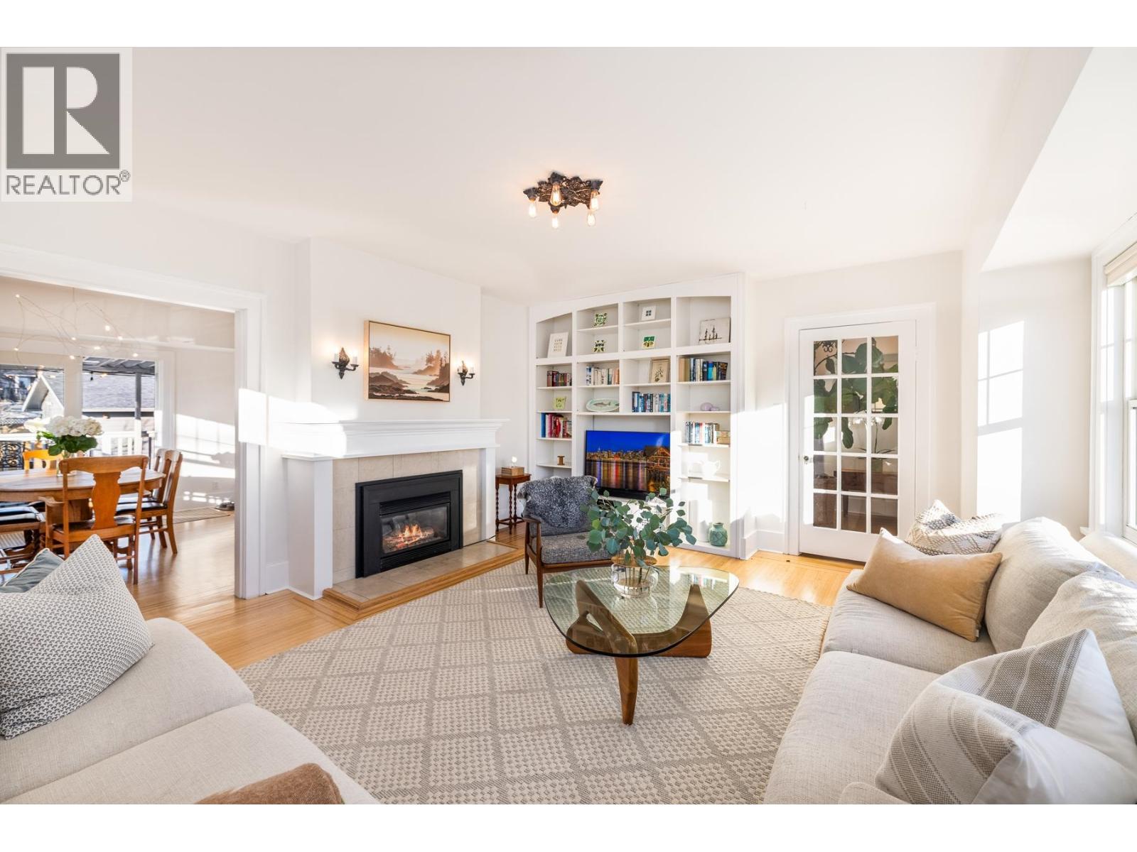 404 E 15th Street, North Vancouver, British Columbia  V7L 2R8 - Photo 16 - R3090393