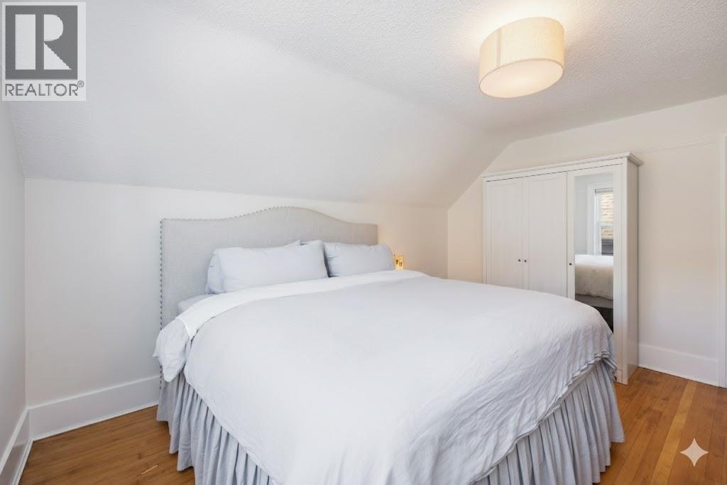 404 E 15th Street, North Vancouver, British Columbia  V7L 2R8 - Photo 22 - R3090393