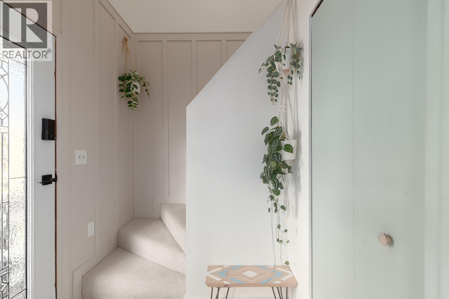 726 Vernon Drive, Vancouver, British Columbia  V6A 3N9 - Photo 4 - R3090410