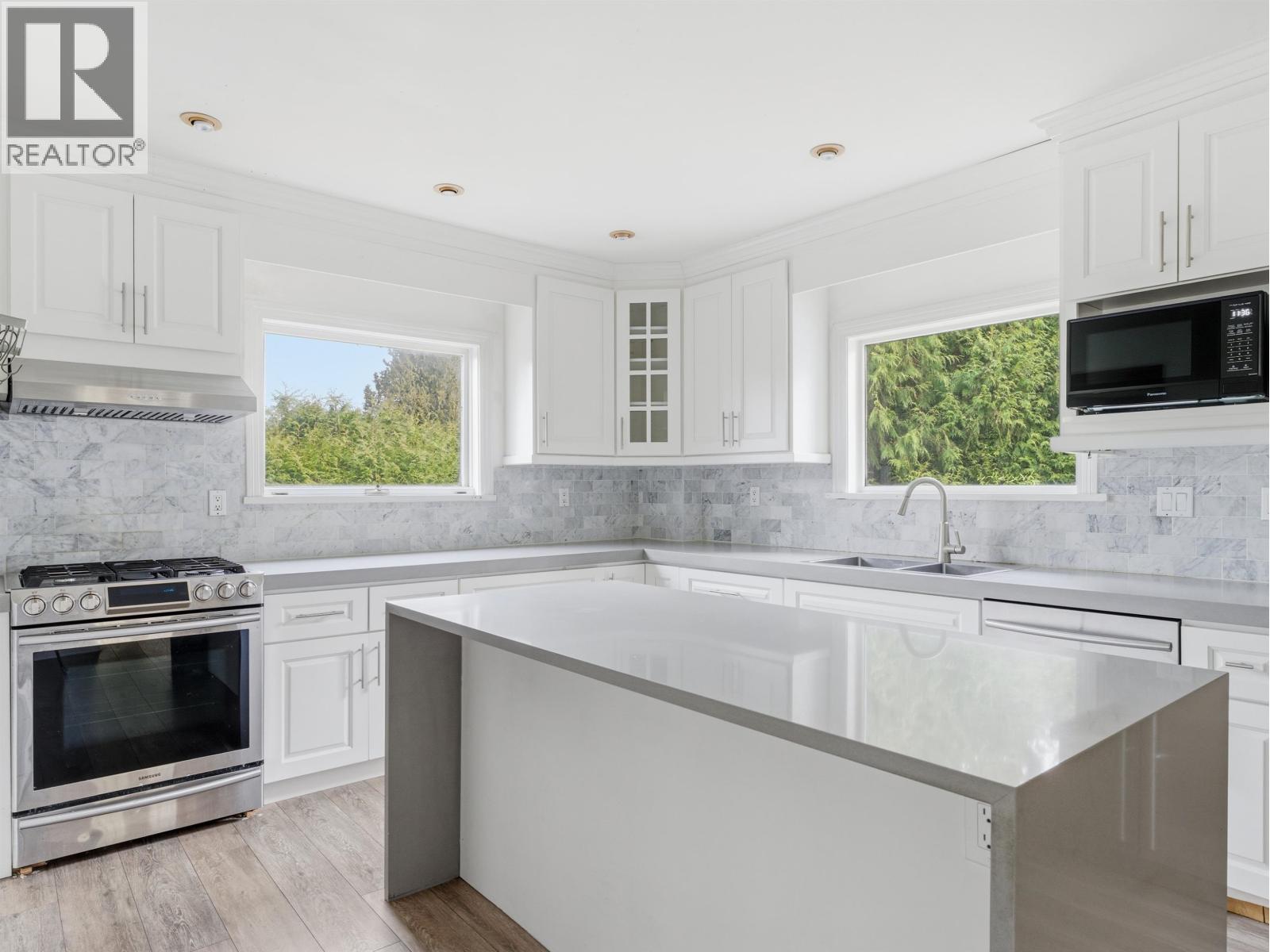 5140 Sperling Avenue, Burnaby, British Columbia  V5E 2T4 - Photo 8 - R3090435