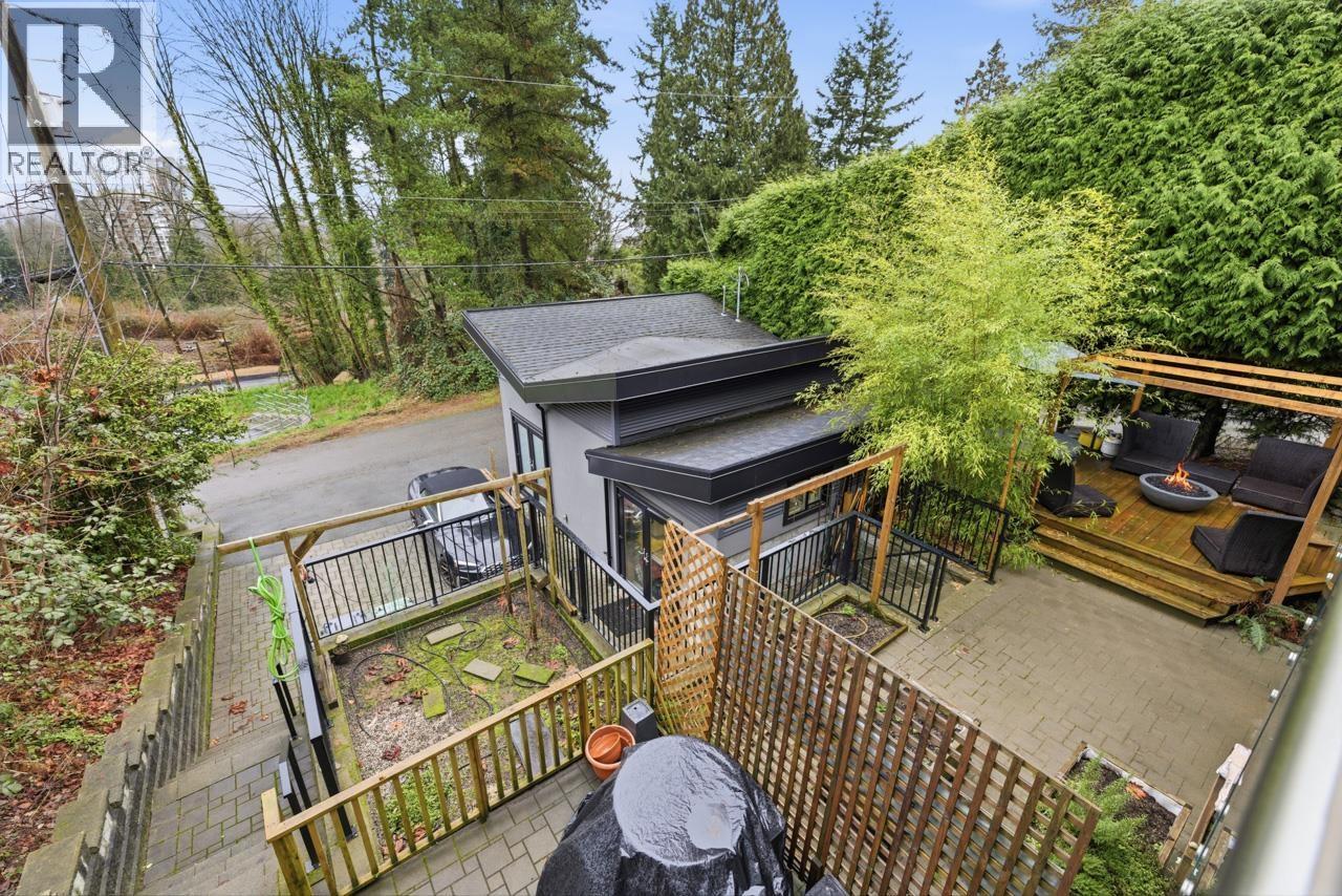 1269 Cloverley Street, North Vancouver, British Columbia  V7L 1N7 - Photo 11 - R3090441