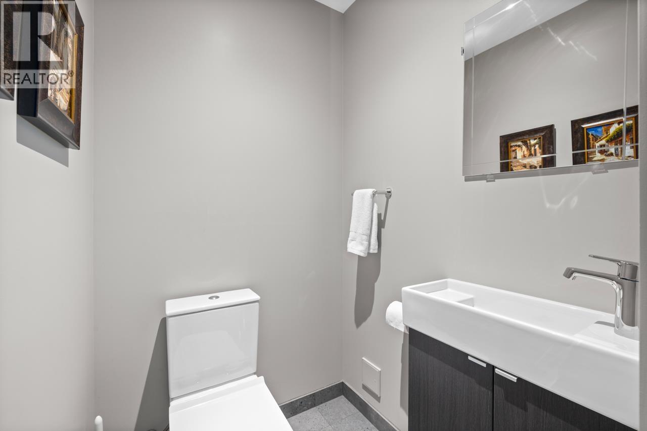 1269 Cloverley Street, North Vancouver, British Columbia  V7L 1N7 - Photo 21 - R3090441