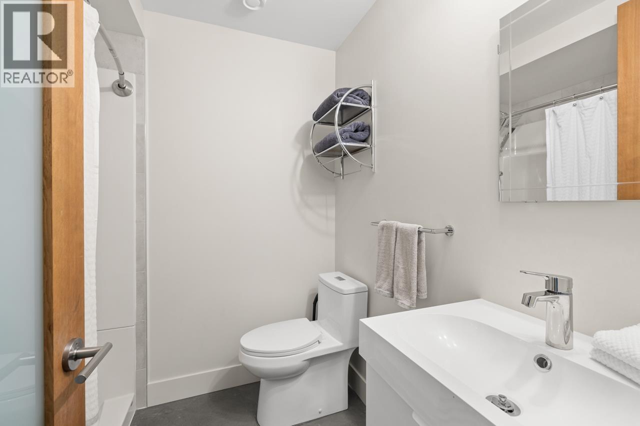 1269 Cloverley Street, North Vancouver, British Columbia  V7L 1N7 - Photo 27 - R3090441