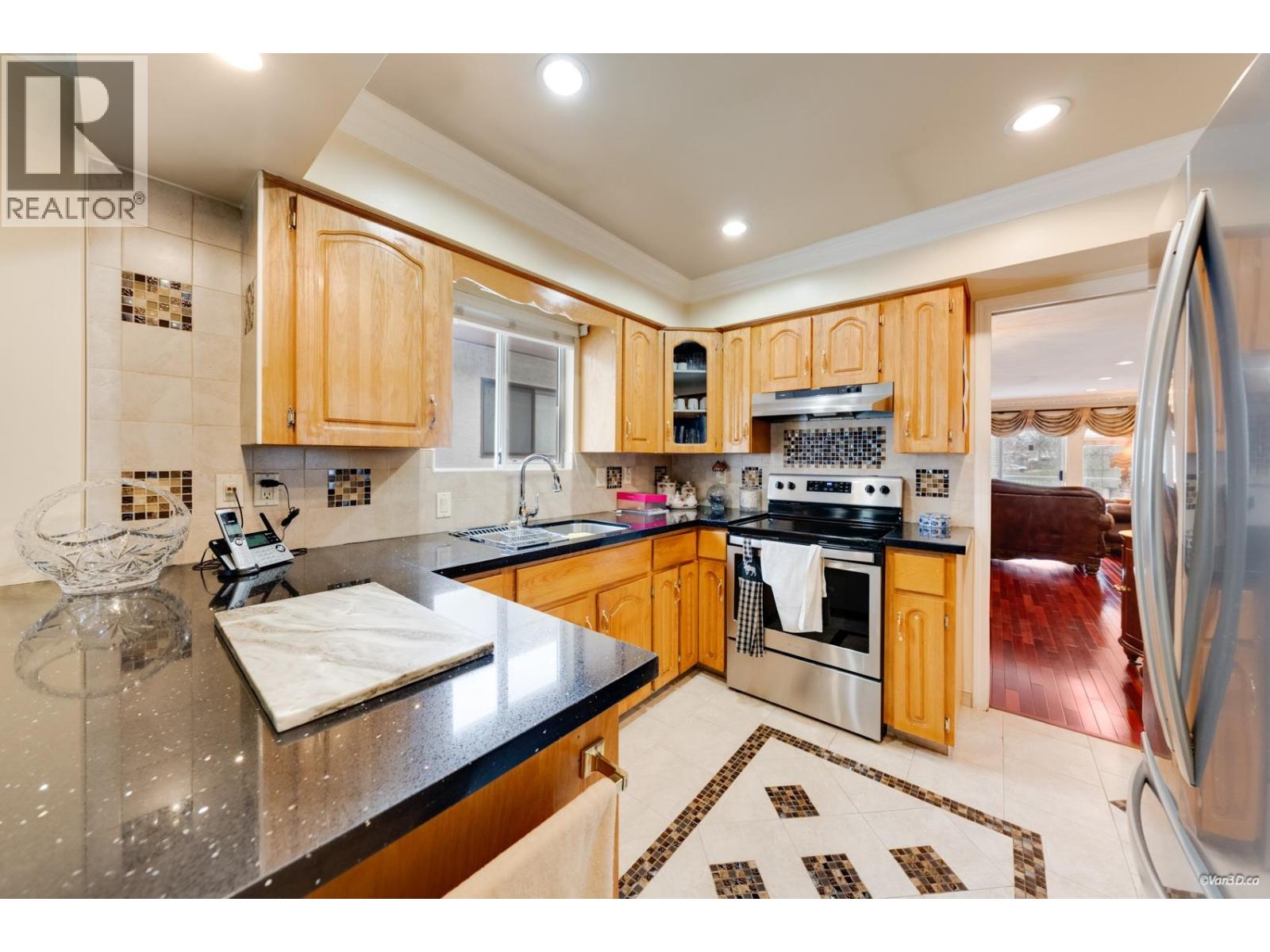 3450 Monmouth Avenue, Vancouver, British Columbia  V5R 5R9 - Photo 13 - R3090452