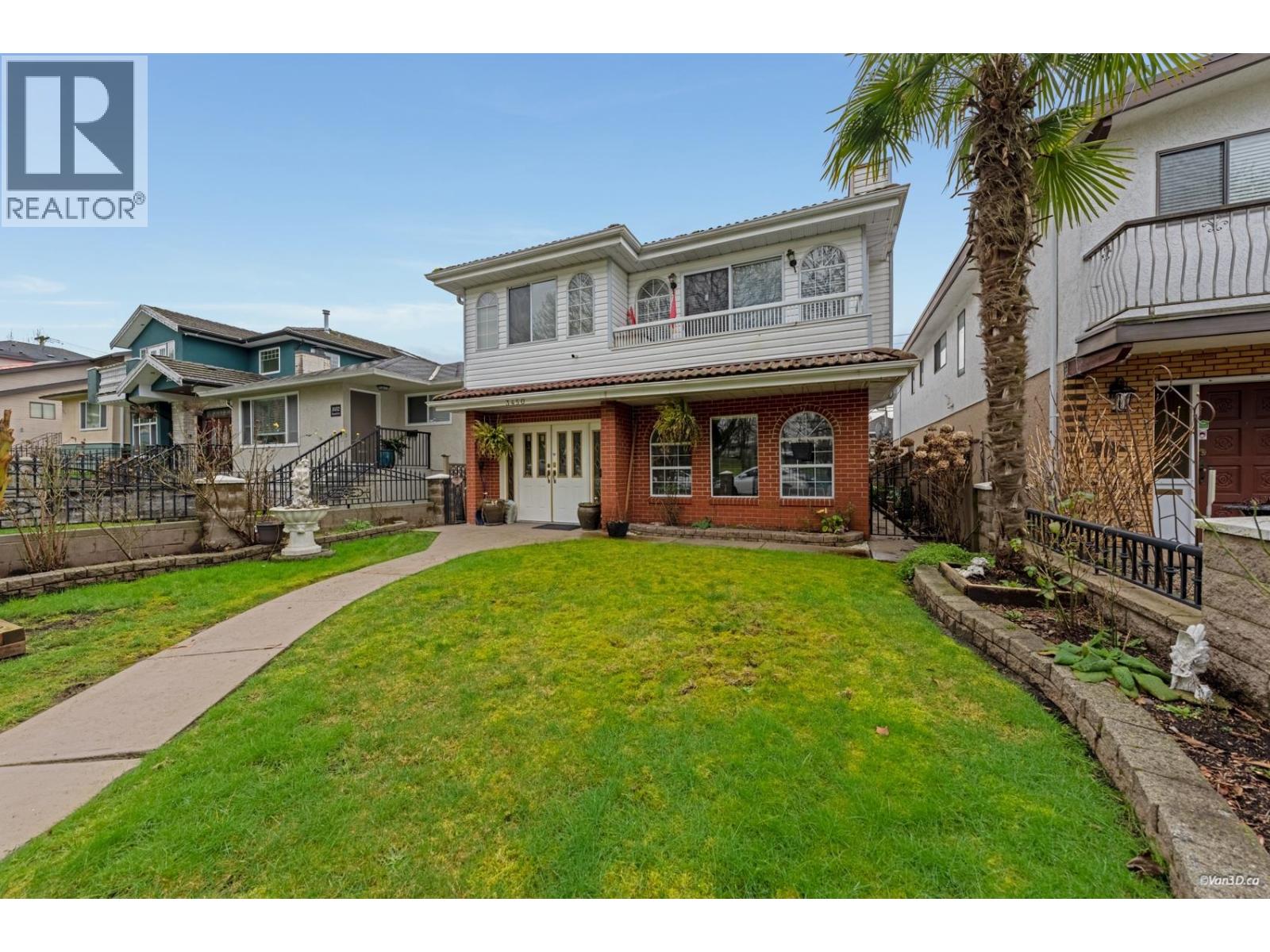 3450 Monmouth Avenue, Vancouver, British Columbia  V5R 5R9 - Photo 2 - R3090452