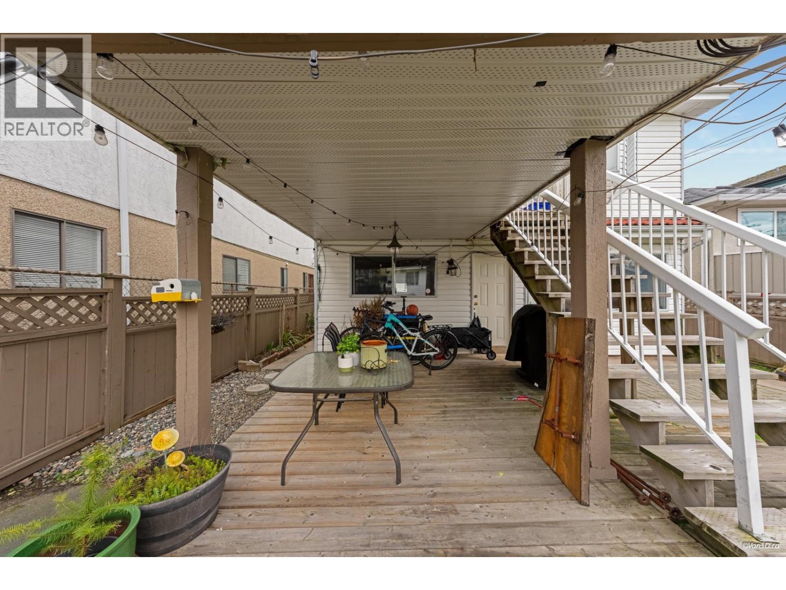 3450 Monmouth Avenue, Vancouver, British Columbia  V5R 5R9 - Photo 34 - R3090452