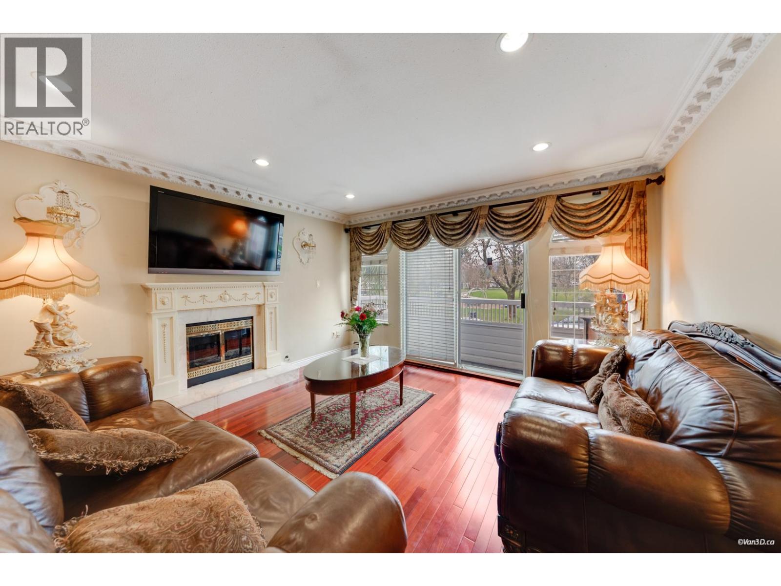 3450 Monmouth Avenue, Vancouver, British Columbia  V5R 5R9 - Photo 4 - R3090452