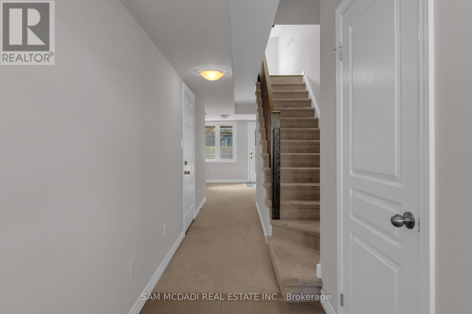 6 Mayland Trail, Hamilton, Ontario  L8J 0G4 - Photo 3 - X12778738