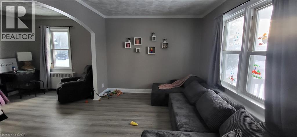 196 Ross Street, Welland, Ontario  L3B 2N3 - Photo 11 - 40803252