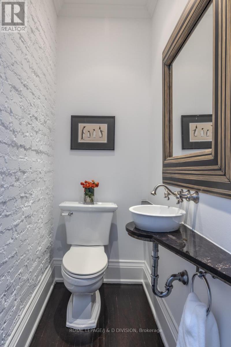 36 Gibson Avenue, Toronto, Ontario  M5R 1T5 - Photo 14 - C12794600